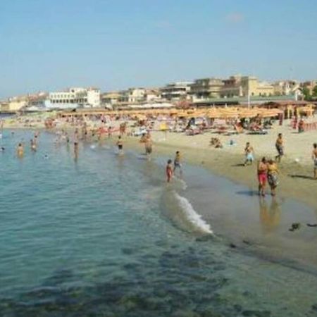 Cosy Studio Flat On The Seaside Apartment Lido di Ostia Exterior photo