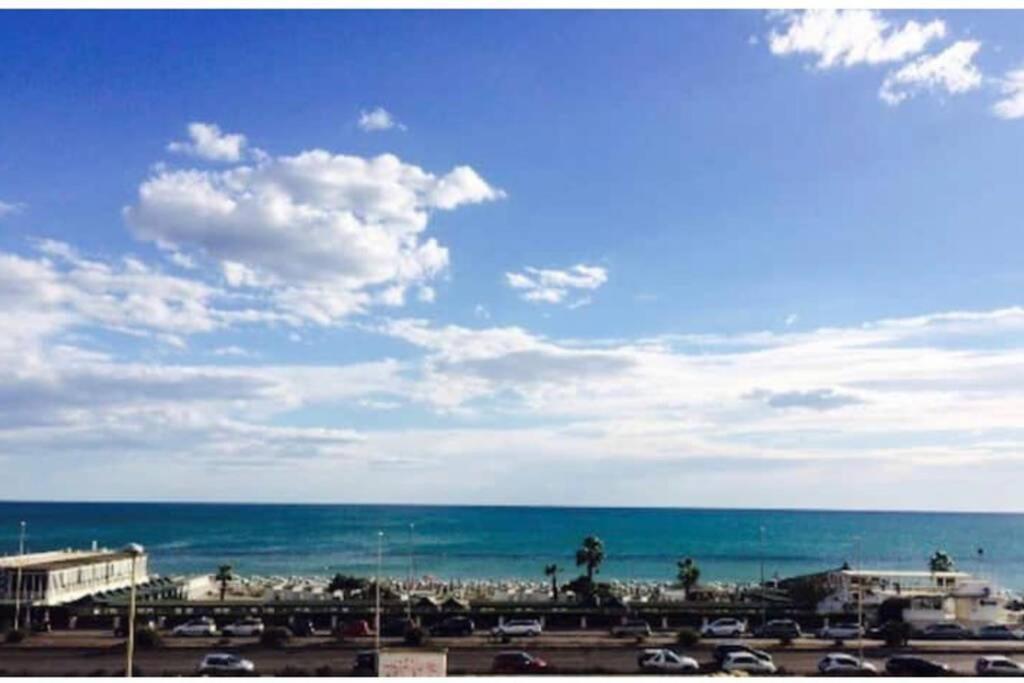 Cosy Studio Flat On The Seaside Apartment Lido di Ostia Exterior photo